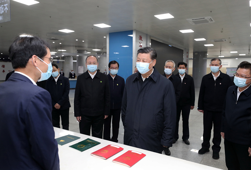 2021年3月23日，習近平在福建三明沙縣農村產(chǎn)權交易中心考察。